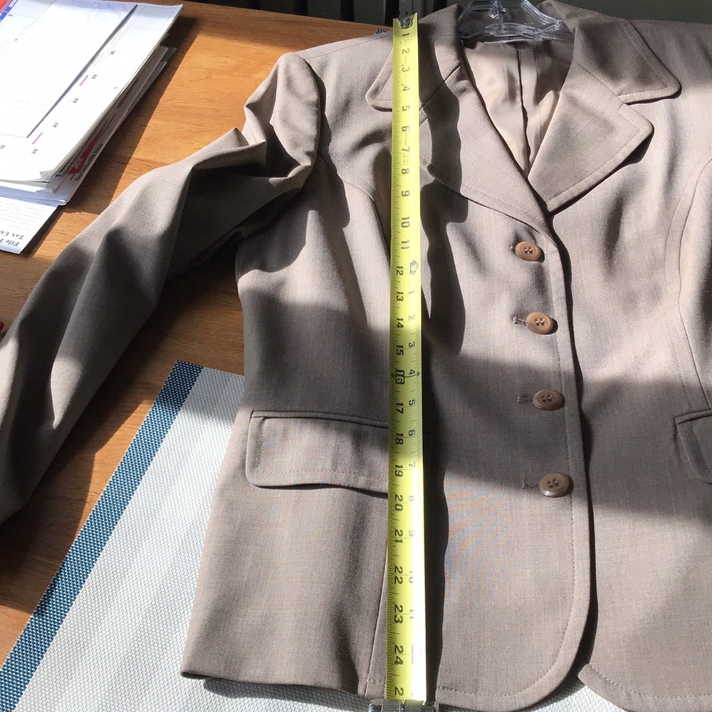 Talbots Lightweight Wool Tan Blazerjacket Size 10 - image 8